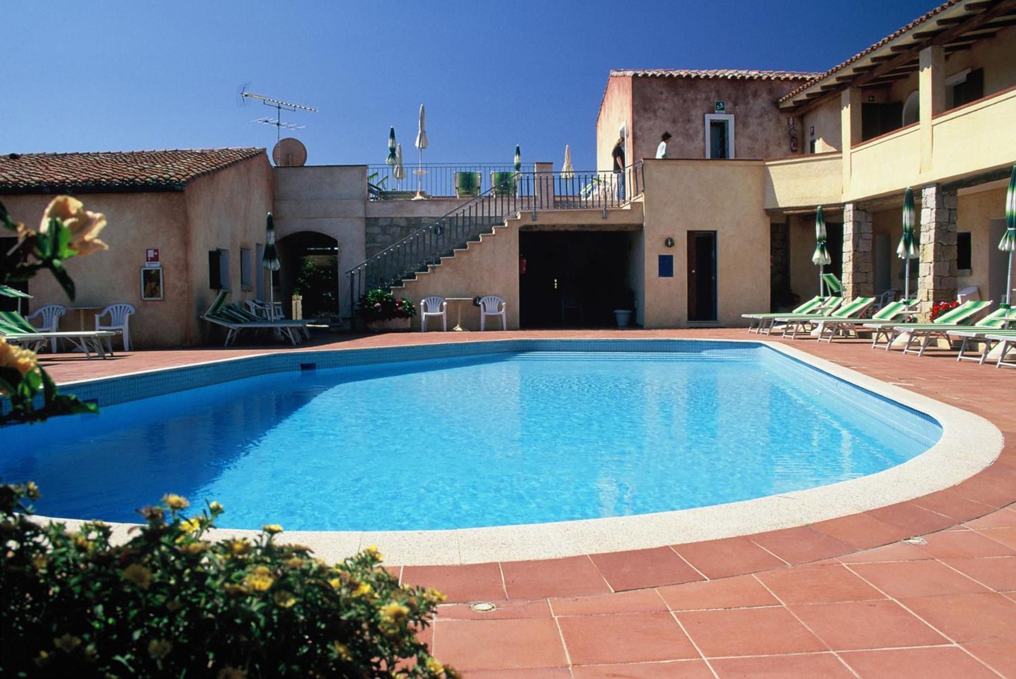 Hotel Villa Gemella Baja Cerdeña Exterior foto